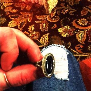 This is a women’s ring it’s real